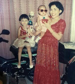 11 Potret manis Ayu Ting Ting dan adiknya dari kecil hingga dewasa