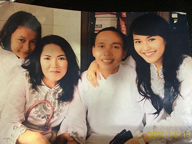 11 Potret manis Ayu Ting Ting dan adiknya dari kecil hingga dewasa