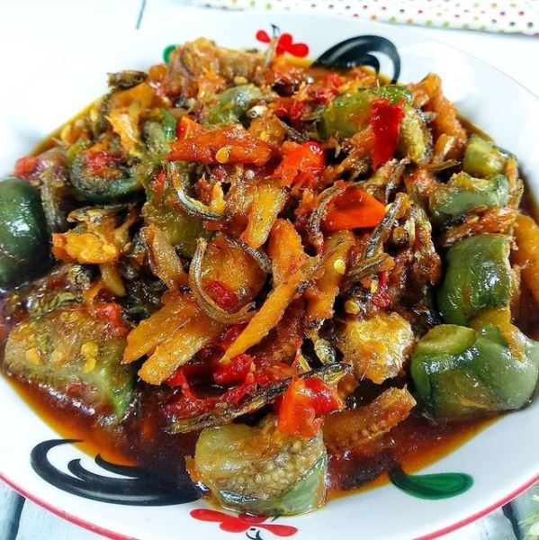 17 Resep sambal terong, pedas dan menggugah selera