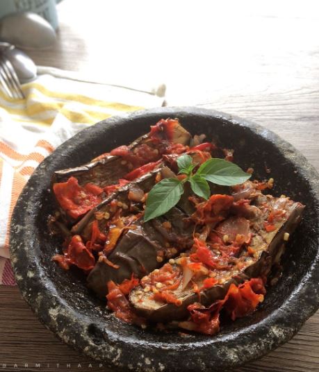 17 Resep sambal terong, pedas dan menggugah selera