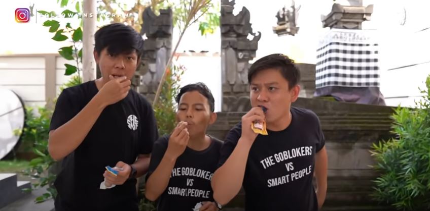 Viral, YouTuber Bobon Santoso bagi-bagi puluhan ribu bakso di Bali