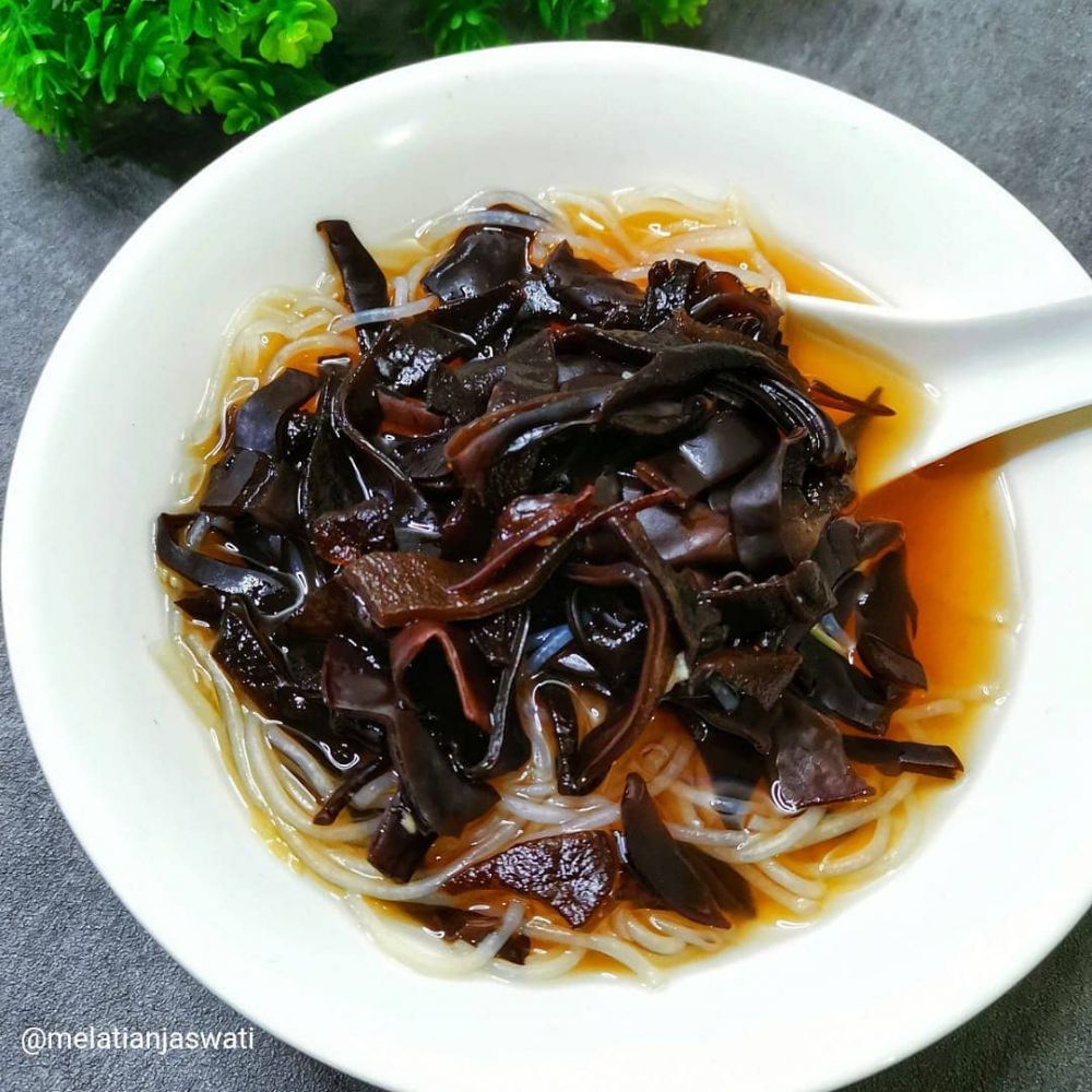 19 Resep bihun kuah simpel, cocok disantap saat musim hujan