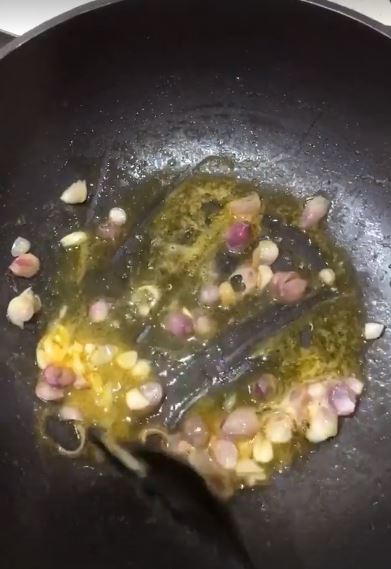 7 Trik Biby Alraen istri Rifky Balweel masak Soto Betawi tanpa santan