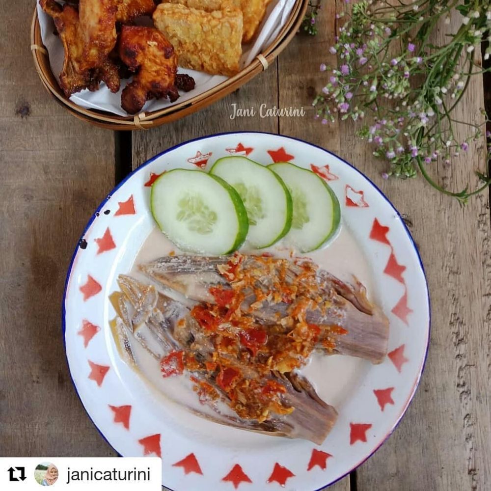 11 Resep olahan jantung pisang kuah, gurih dan sedap