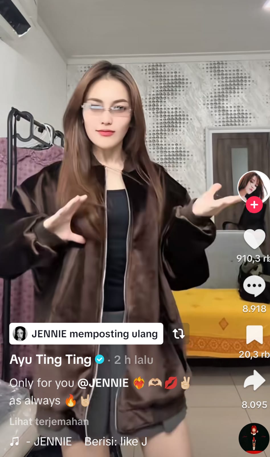 9 Editan foto Ayu Ting Ting versi berbagai negara, cantik semua
