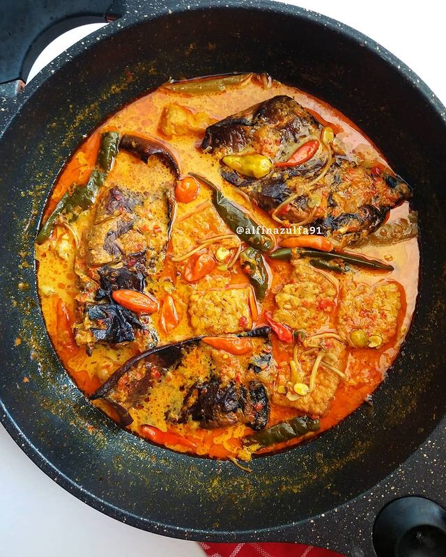 Resep kothok pedas ikan pari asap, bumbunya nendang dan bikin nagih