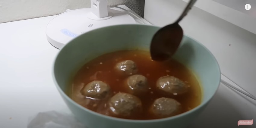 7 Trik bikin bakso kuah ala Caitlin Helderman, cocok buat pemula