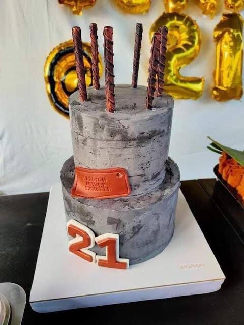 13 Potret lucu cara merayakan momen spesial, kocak banget