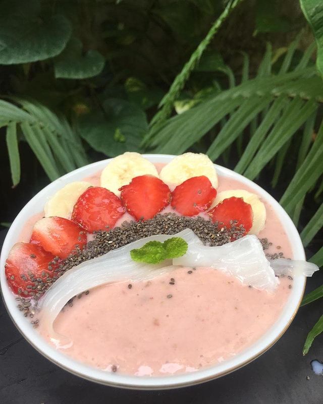 Resep smoothies banana strawberry, menu sarapan simpel bikin sehat