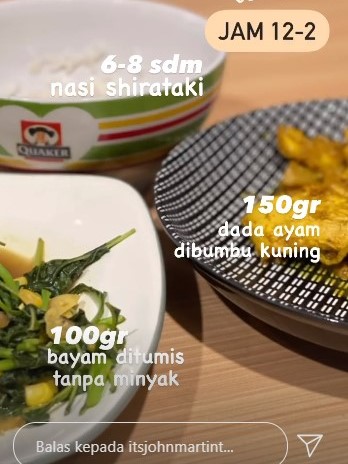 Inspirasi menu diet berbahan ayam ala 13 seleb, menggugah selera