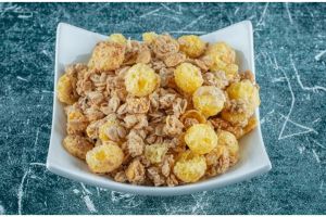 11 Rekomendasi camilan tinggi protein, bikin perut kenyang lebih lama