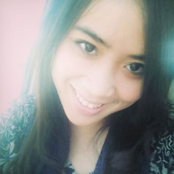 Biasa full makeup, 8 potret wajah Maharani Kemala saat tanpa riasan