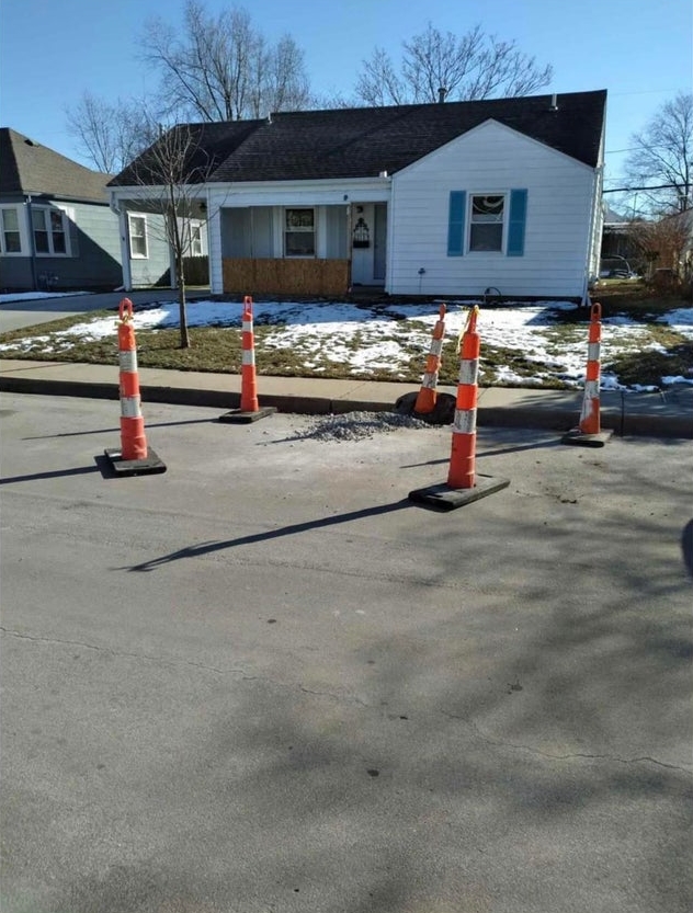 Tampak melayang, 15 potret ilusi optik di tempat umum ini bikin mikir