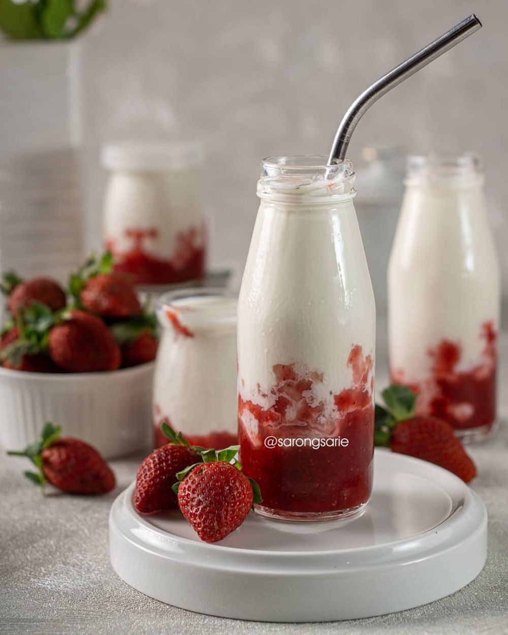 Resep Korean strawberry milk, cuma pakai 3 bahan