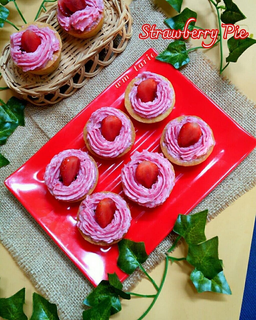 Resep pie strawberry antigagal, camilan kekinian yang super lezat