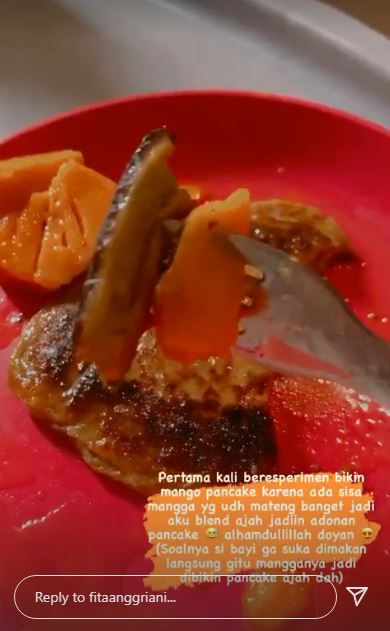 Kreasi pancake buah ala 9 seleb, manis dan sehat