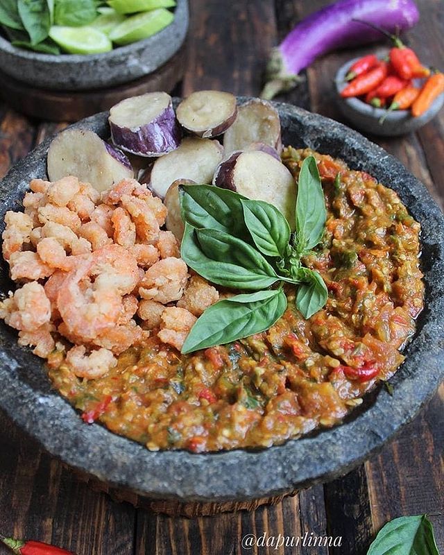 11 Resep kreasi sambal kemangi, praktis, wangi, dan ekonomis