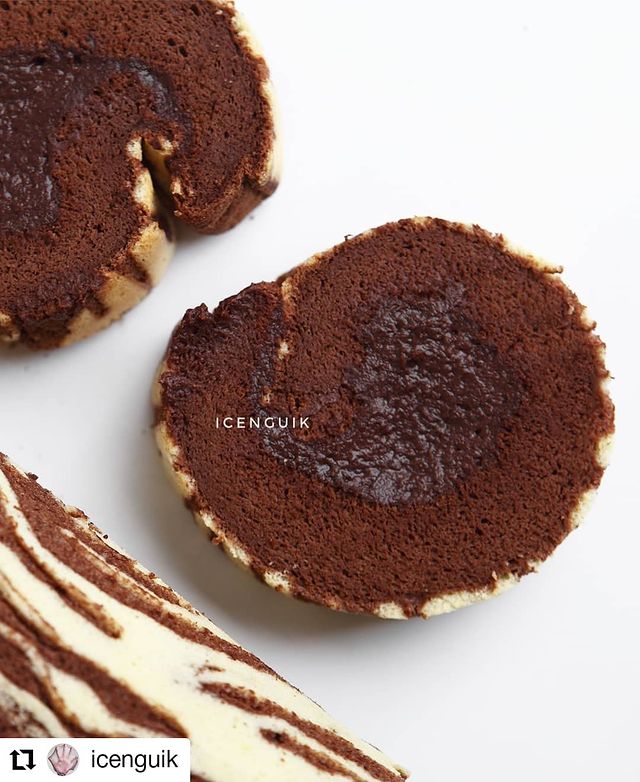 11 Resep olahan cokelat batang jadi aneka kue gulung, legit dan simpel