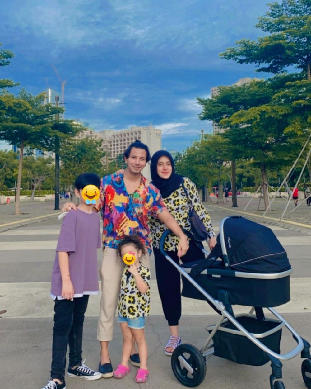 Suami & dua anak positif Covid-19, Fairuz A Rafiq cerita kronologinya
