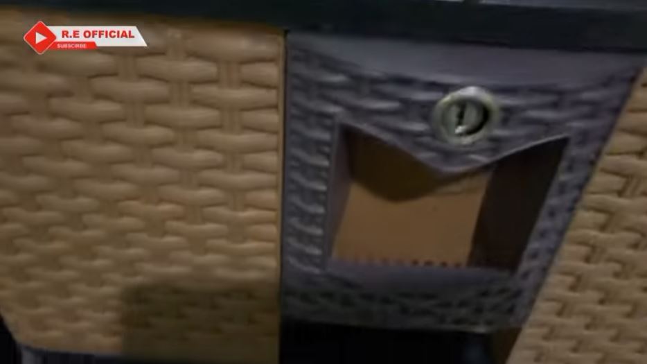 5 Penampakan isi lemari anak Ega dan Rafly D'Academy, sederhana banget