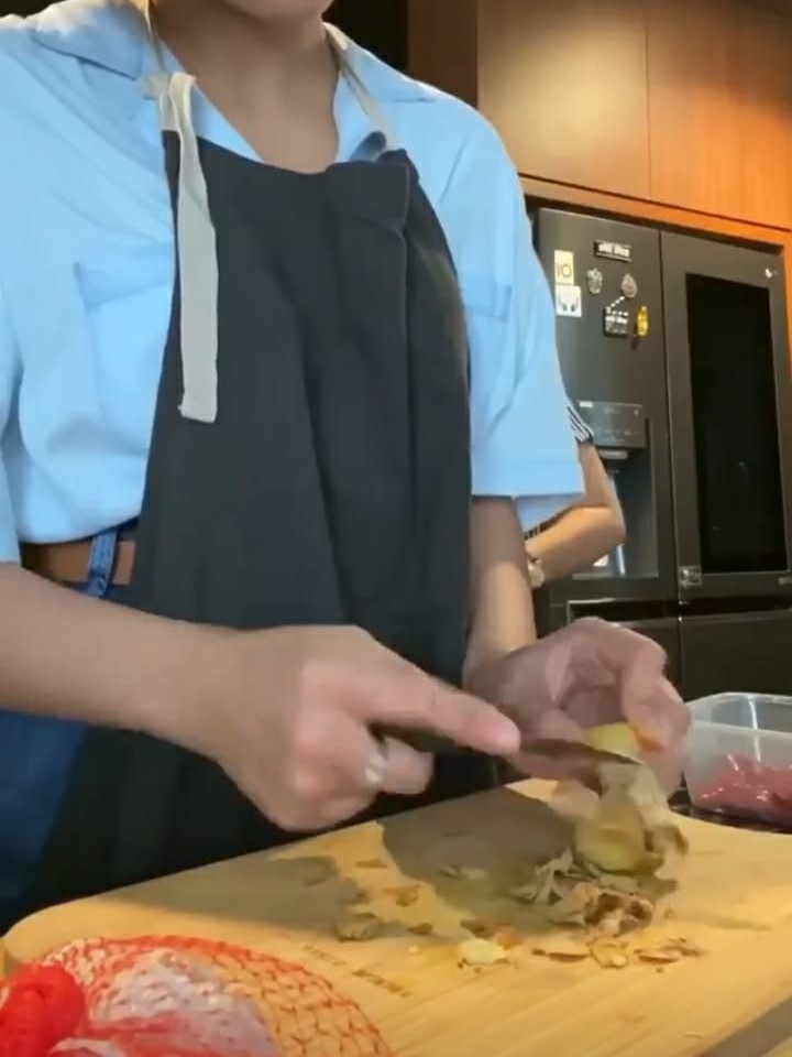 10 Trik Awkarin bikin tumis kerang, antiamis dan nggak pelit bumbu