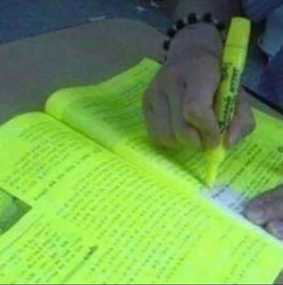 13 Tingkah absurd siswa saat belajar mandiri ini bikin cekikikan