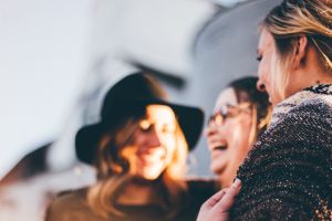 Seberapa nggak enakan sih kamu sama orang lain? Cek kadarnya di sini