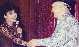 Potret lawas Dorce Gamalama bareng 6 Presiden Indonesia, penuh senyum