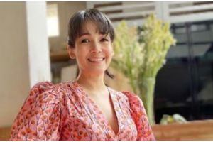 9 Kreasi mirror glaze cake buatan Mieke Amalia, detailnya ciamik