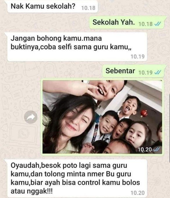 momen absurd curi kesempatan berbagai sumber