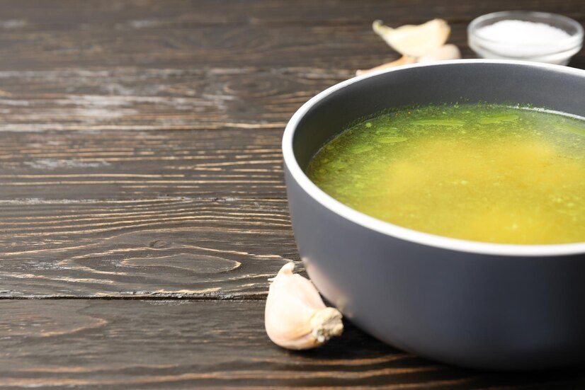 7 Trik MPASI ala Zaskia Sungkar, bantu anak mengenal makanan