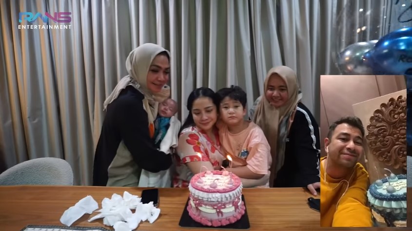 10 Kue ultah Raffi Ahmad dan Nagita Slavina dari tahun ke tahun, unik