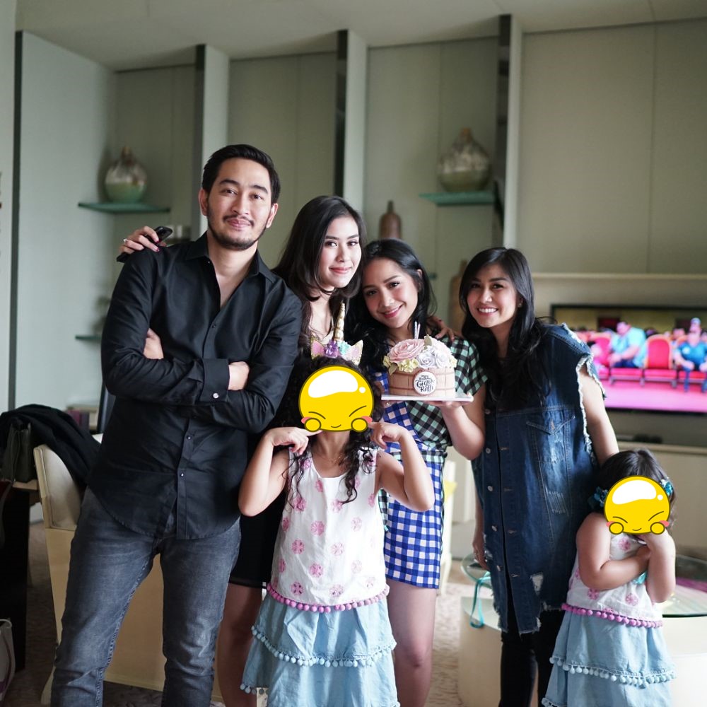 10 Kue ultah Raffi Ahmad dan Nagita Slavina dari tahun ke tahun, unik