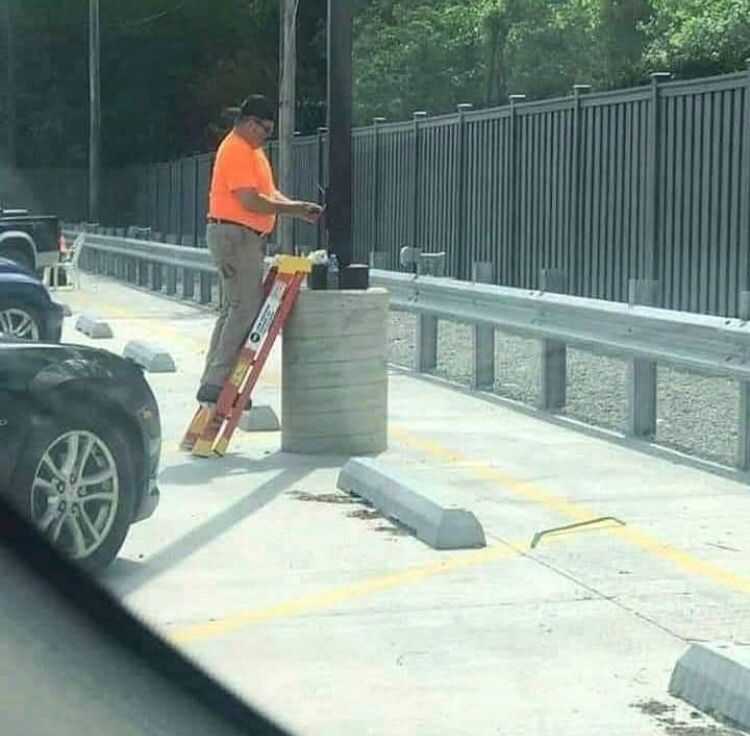 13 Tingkah lucu jadi ribet sendiri ini bikin tepuk jidat