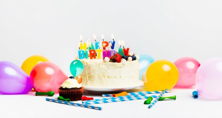 13 Contoh teks undangan ulang tahun, menarik dan bisa buat kejutan