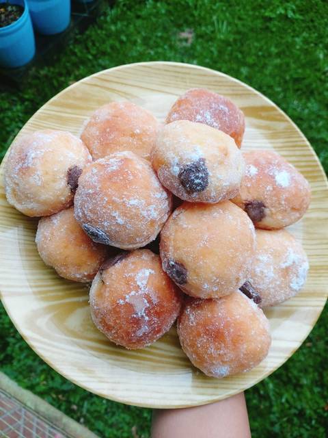 17 Resep bomboloni donat kekinian, empuk, enak, dan sederhana