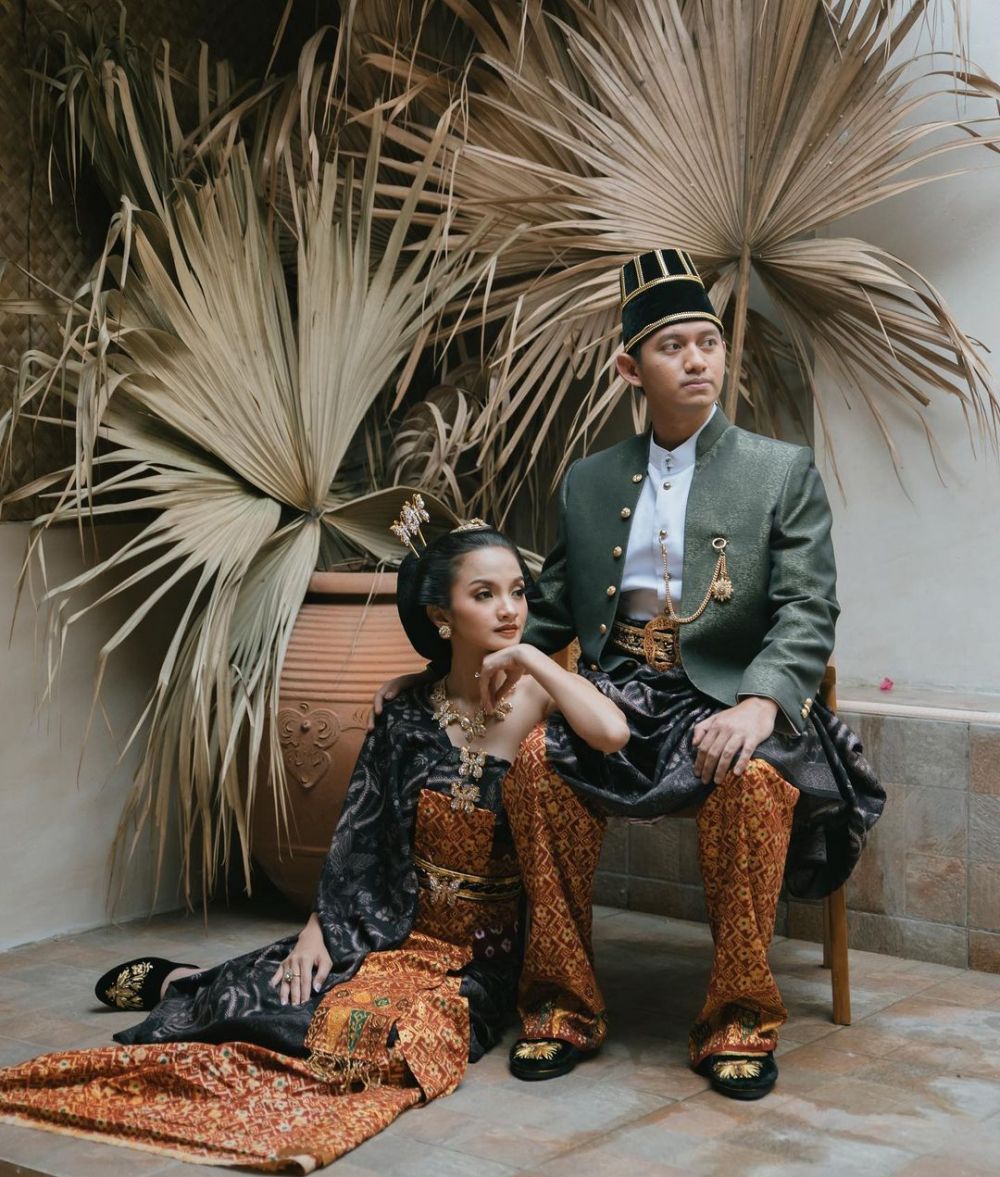 9 Potret prewedding Belva Devara & Sabrina, menawan dalam busana Jawa