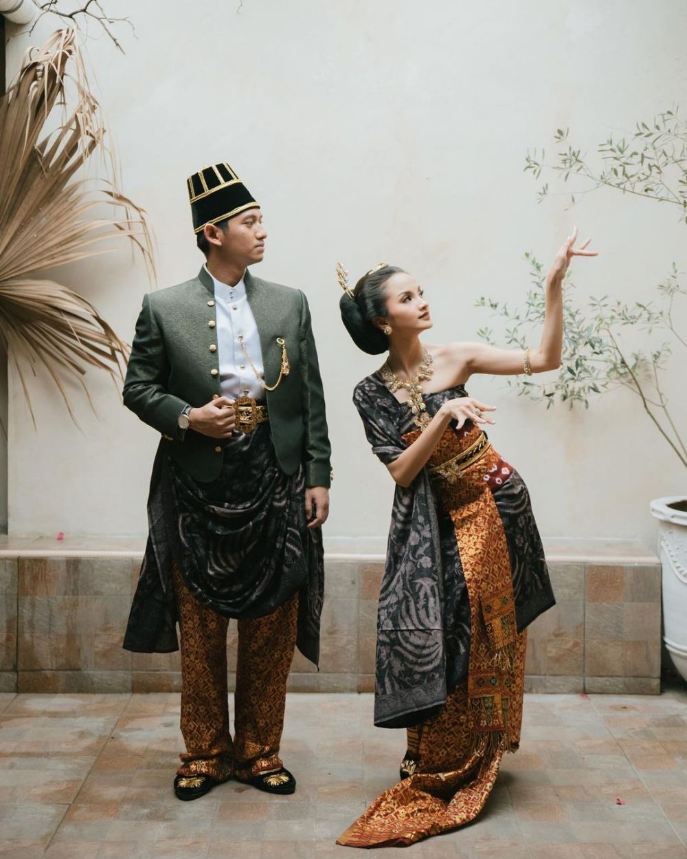 Potret prewedding Belva Devara dan Sabrina Instagram