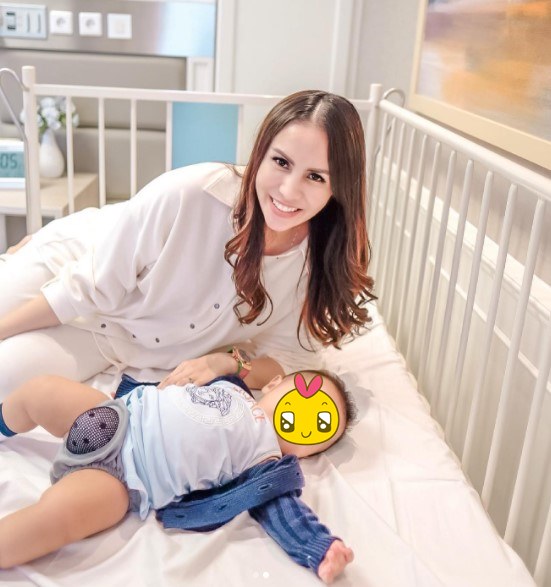 9 Potret Momo Geisha tanpa makeup ini buktikan polosan tetap cantik