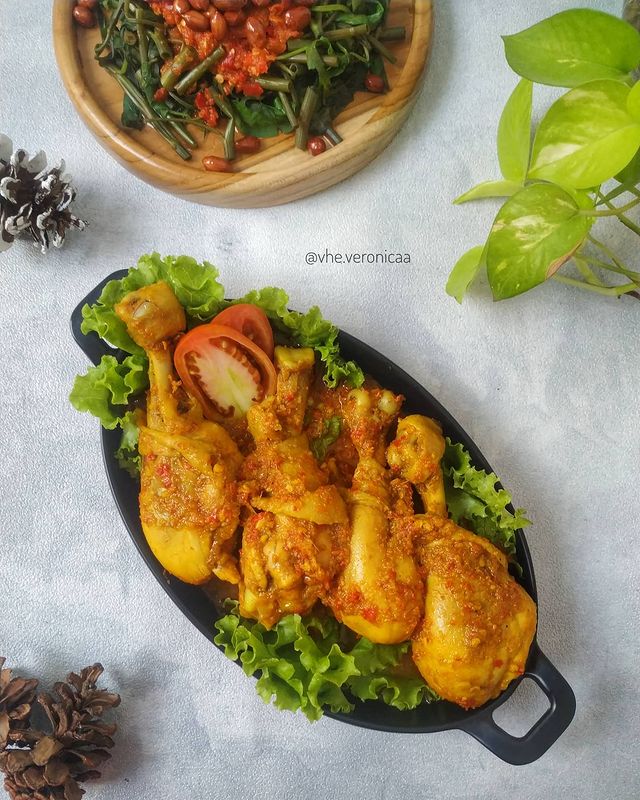 Resep ayam betutu rumahan yang simpel dan bumbu meresap