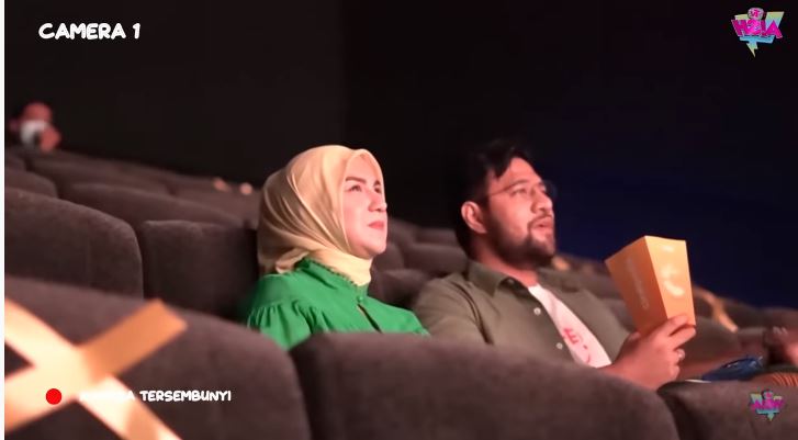 11 Momen Irish Bella umumkan kehamilan anak kedua, sewa satu bioskop