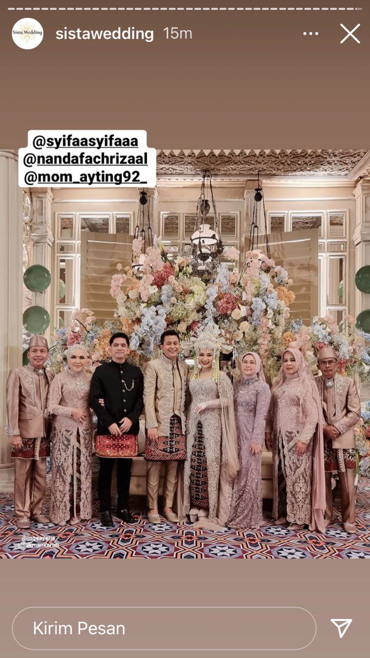 7 Momen resepsi pernikahan adik Ayu Ting Ting, dihadiri Ruben Onsu