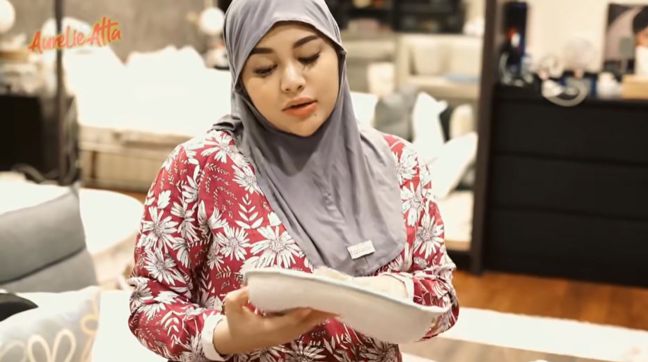 Intip 9 perlengkapan bayi yang dibawa Aurel Hermansyah jelang lahiran