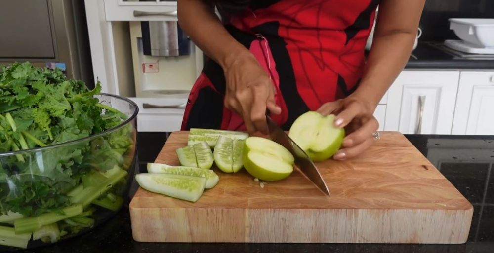 7 Langkah Diah Permatasari bikin jus sayur, rahasia sehat & awet muda