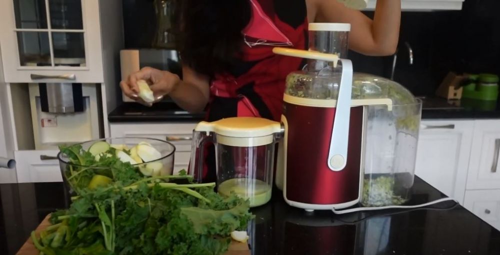 7 Langkah Diah Permatasari bikin jus sayur, rahasia sehat & awet muda