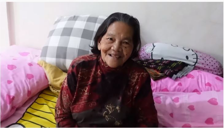 Punya kebun buah, ini 9 potret rumah orang tua Indah Permatasari