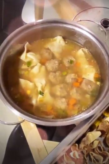 11 Masakan sehat ala Mawar AFI, bikin anak doyan makan buah dan sayur