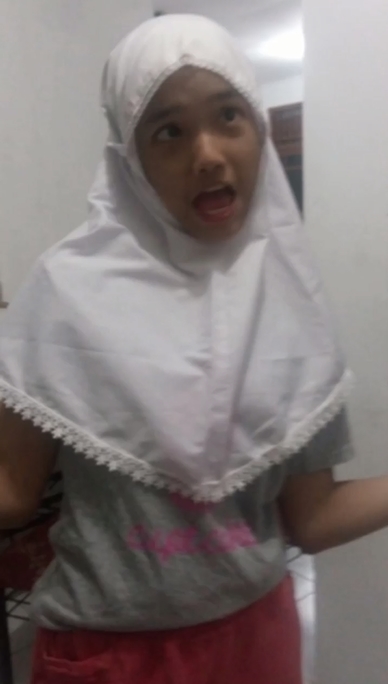 11 Potret jadul Fuji, pernah jerawatan parah dan pasang behel