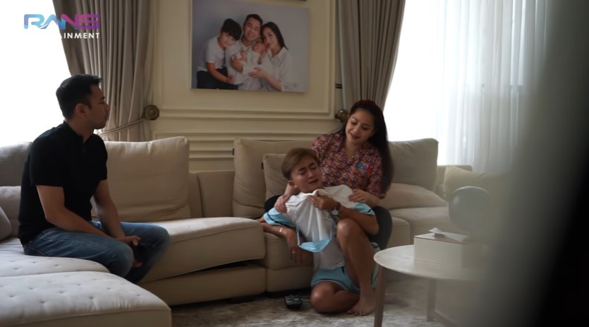 11 Momen Raffi Ahmad beri kejutan ultah untuk Sensen, hadiahkan mobil