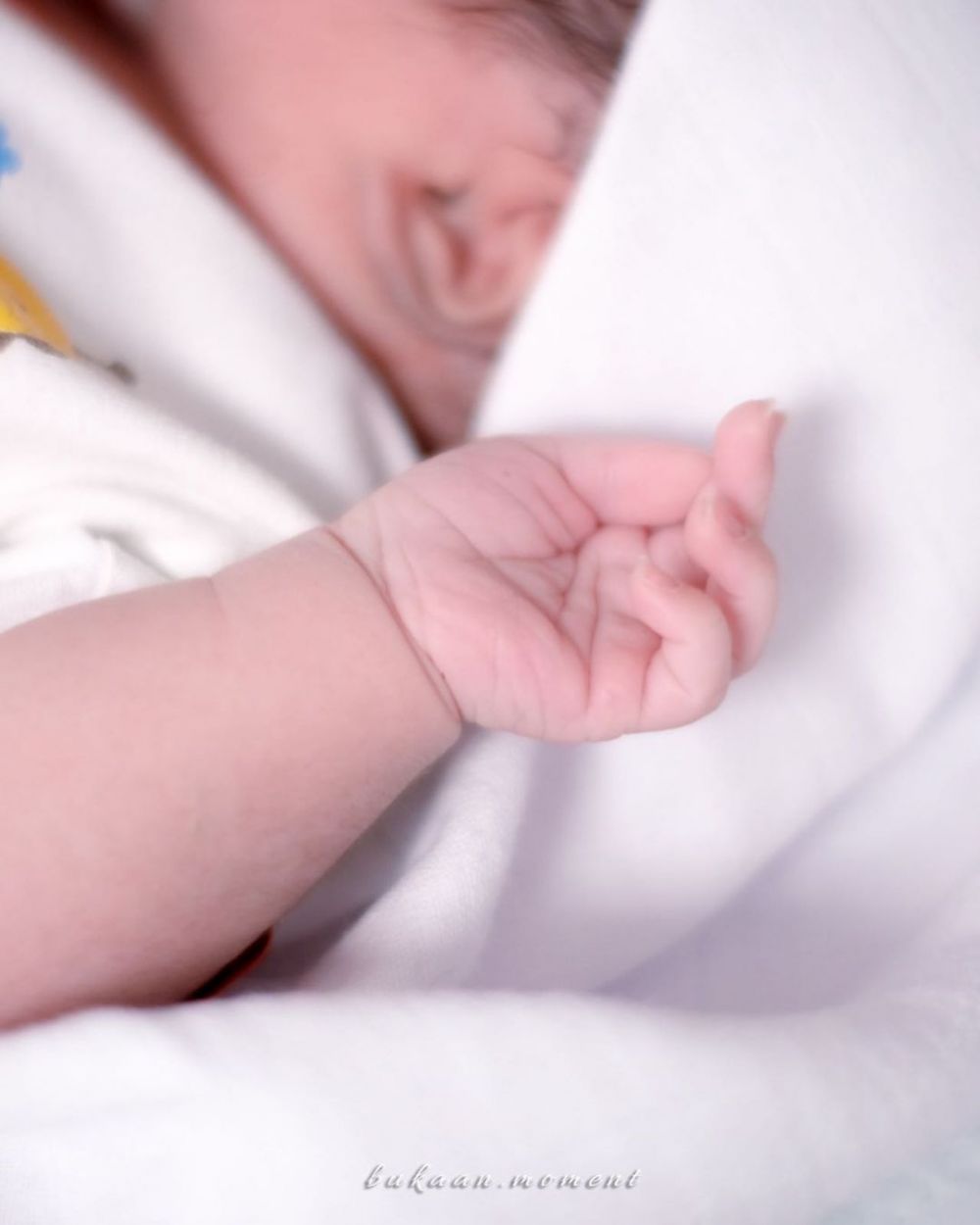 9 Potret terbaru Sindy eks Princess, kini berhijab